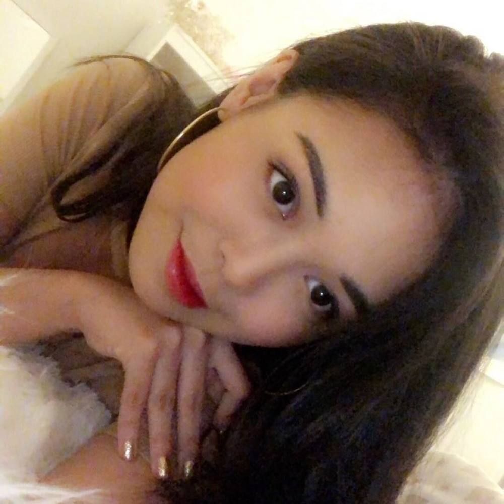 Meet your Posher, Czarina